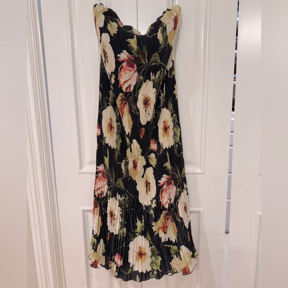 Abercrombie & Fitch Giselle Pleat Release Midi Dress